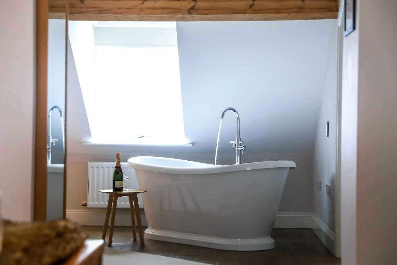 Bed & Breakfast The Belfry Whitby Bed and Breakfast
